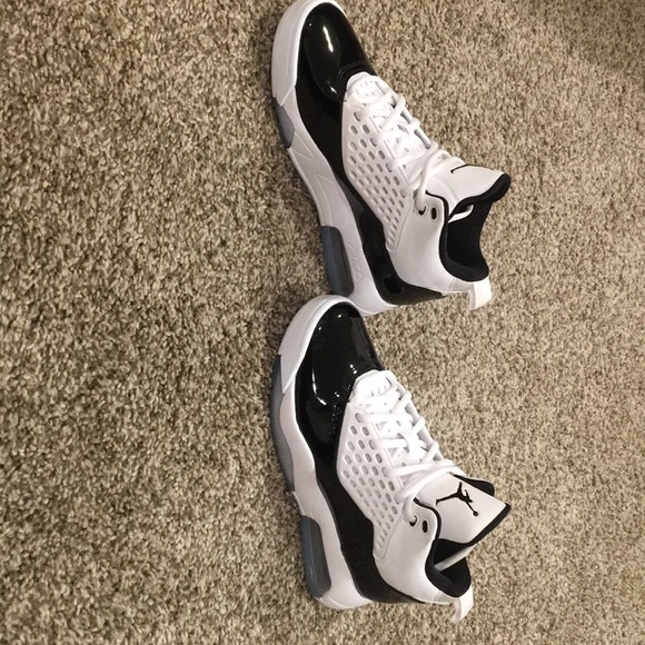 jordan maxin 200 olive